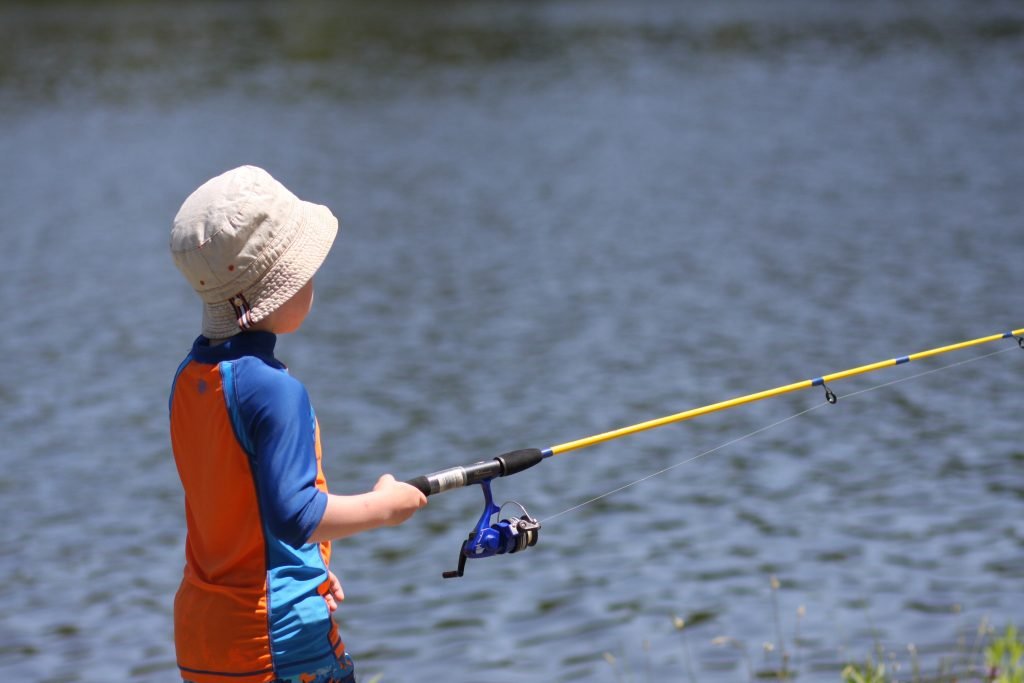 the simplicity of the spinning reel makes it easier for kids and new anglers to learn fishing